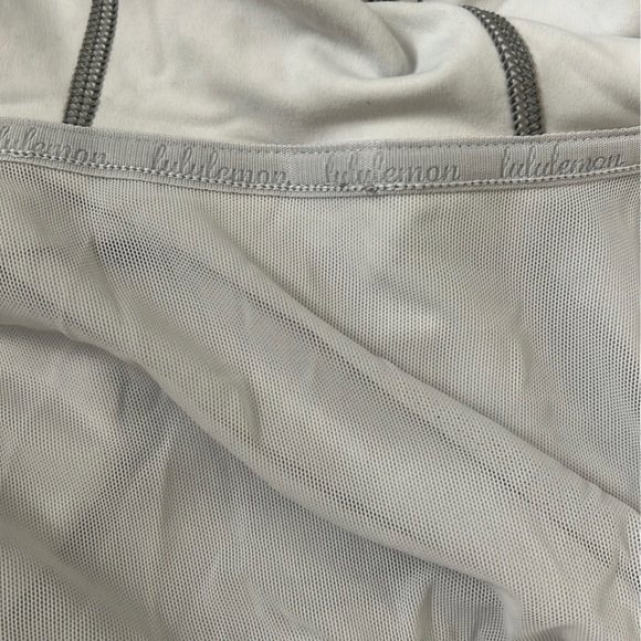 Lululemon define Hulu hooded jacket size 2 - Picture 2 of 5